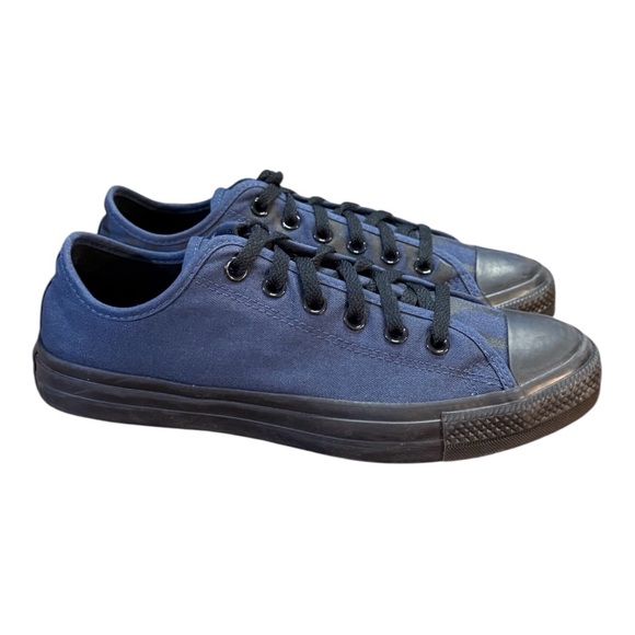 Converse Shoes - Converse Low Top Navy Blue/Black Tiger Stripe Women’s Size 9.5 Men’s Size 7.5